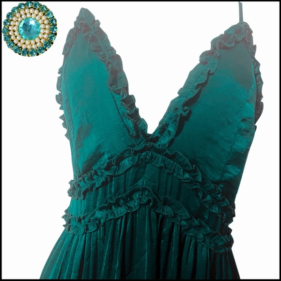 EMERALD GREEN CROSS BACK FRILLED TIERED MAXI DRESS Sz Small - Picture 4 of 10